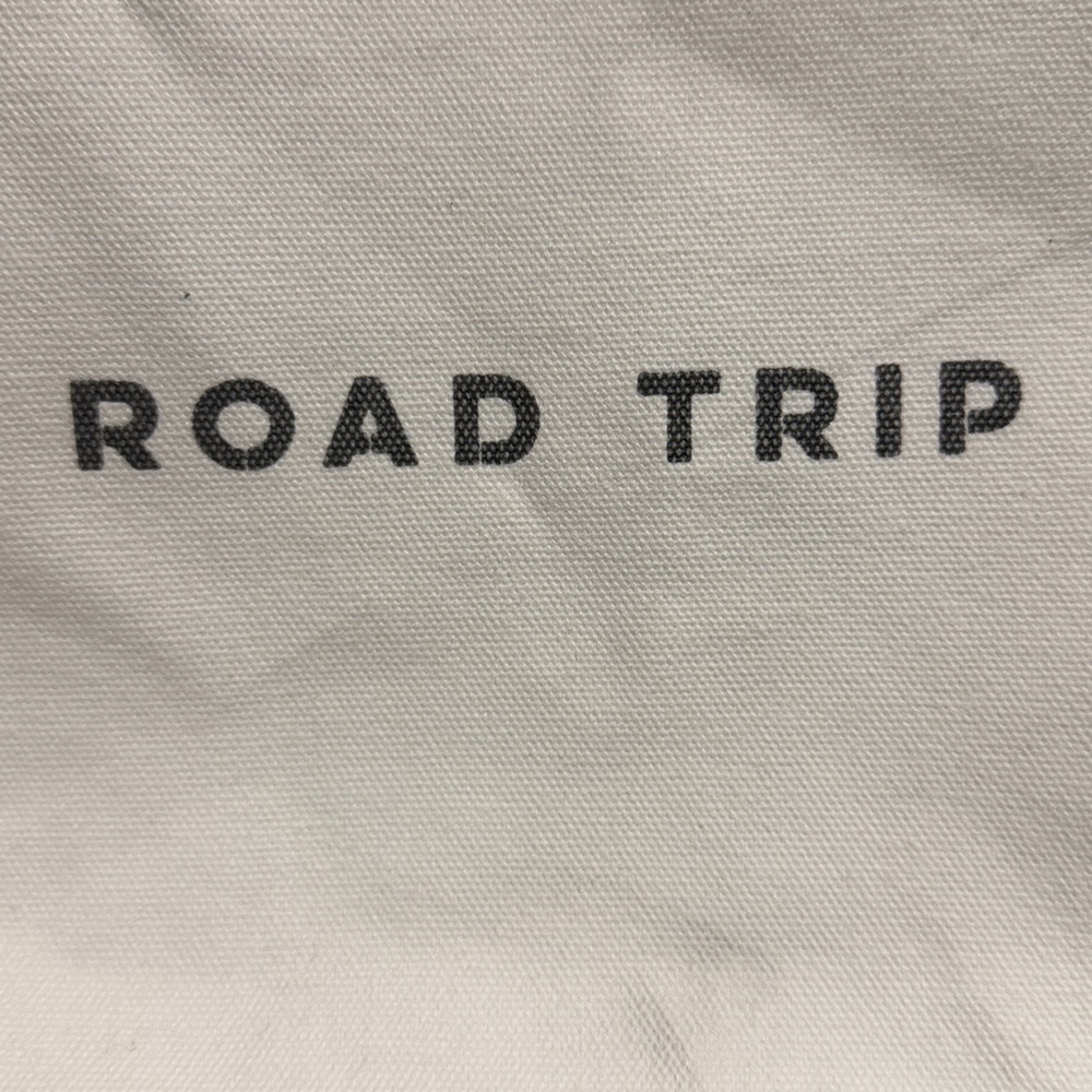 Santa Barbara Design Studio zip pouch - Picture 2 of 3